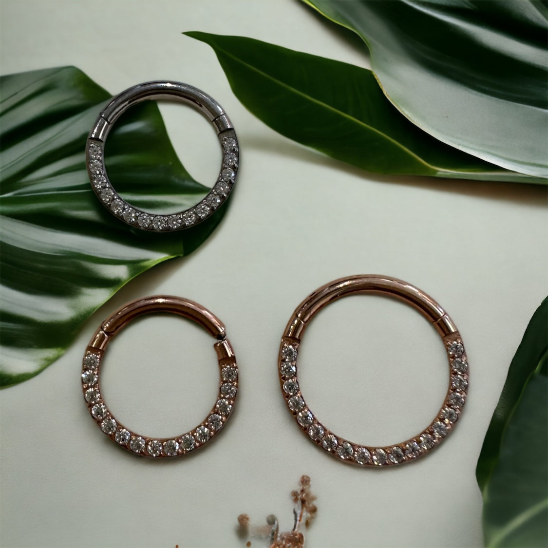 Tragus Clicket with Stones