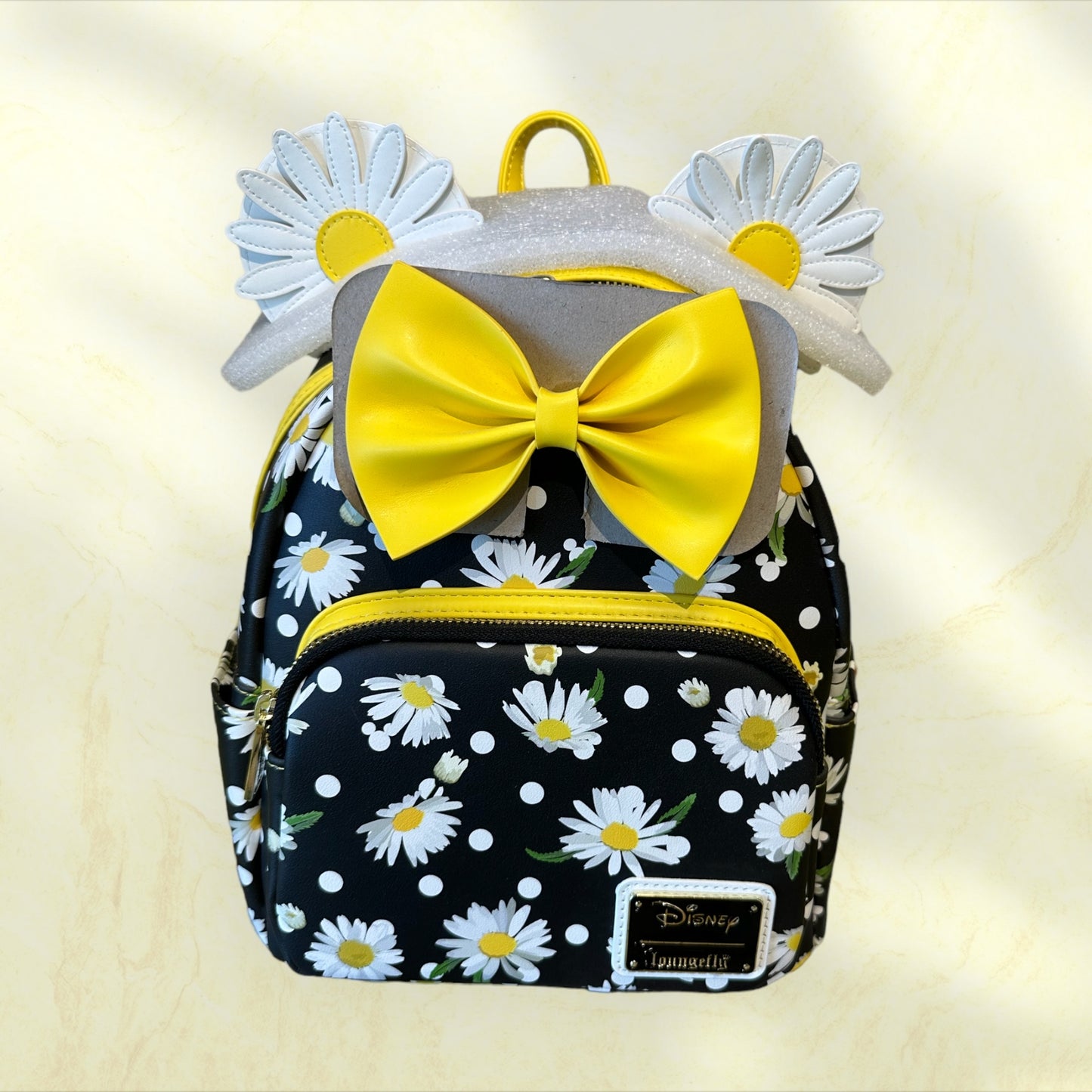 Loungefly Minnie Mouse Daisies Mini Backpack