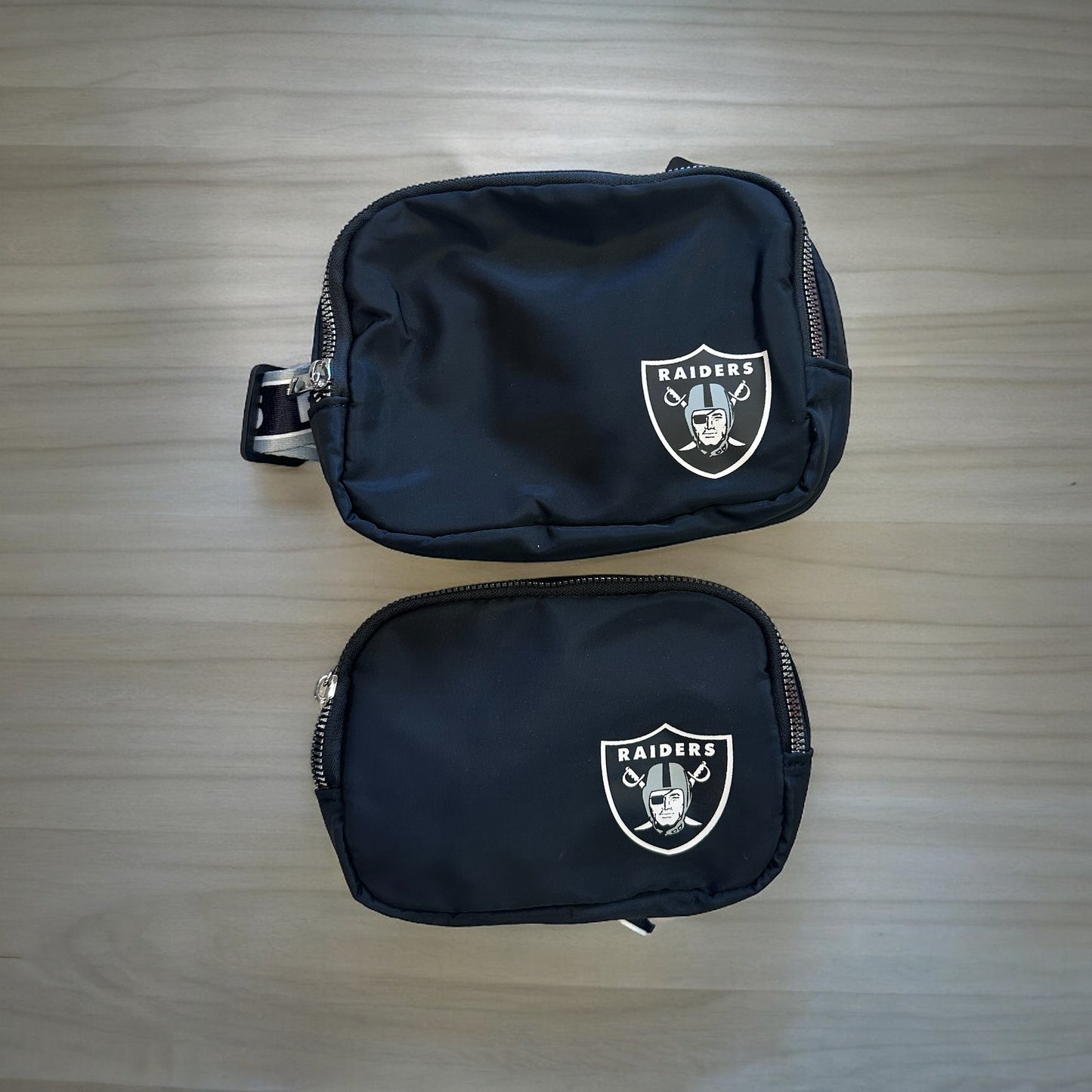 Raider NFL Unisex-Adult NFL Team Color Crossbody Belt Bag