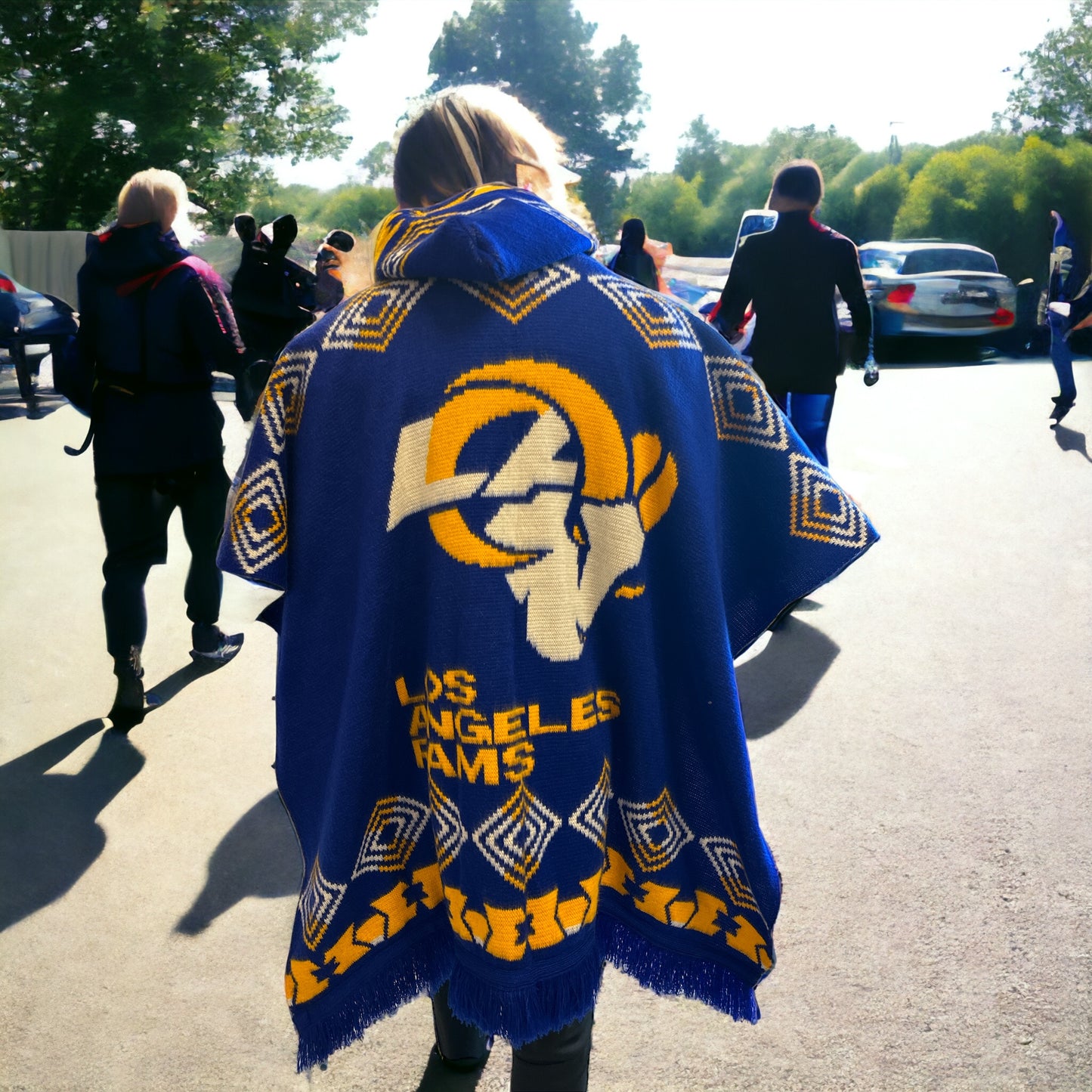 LA RAMS Poncho