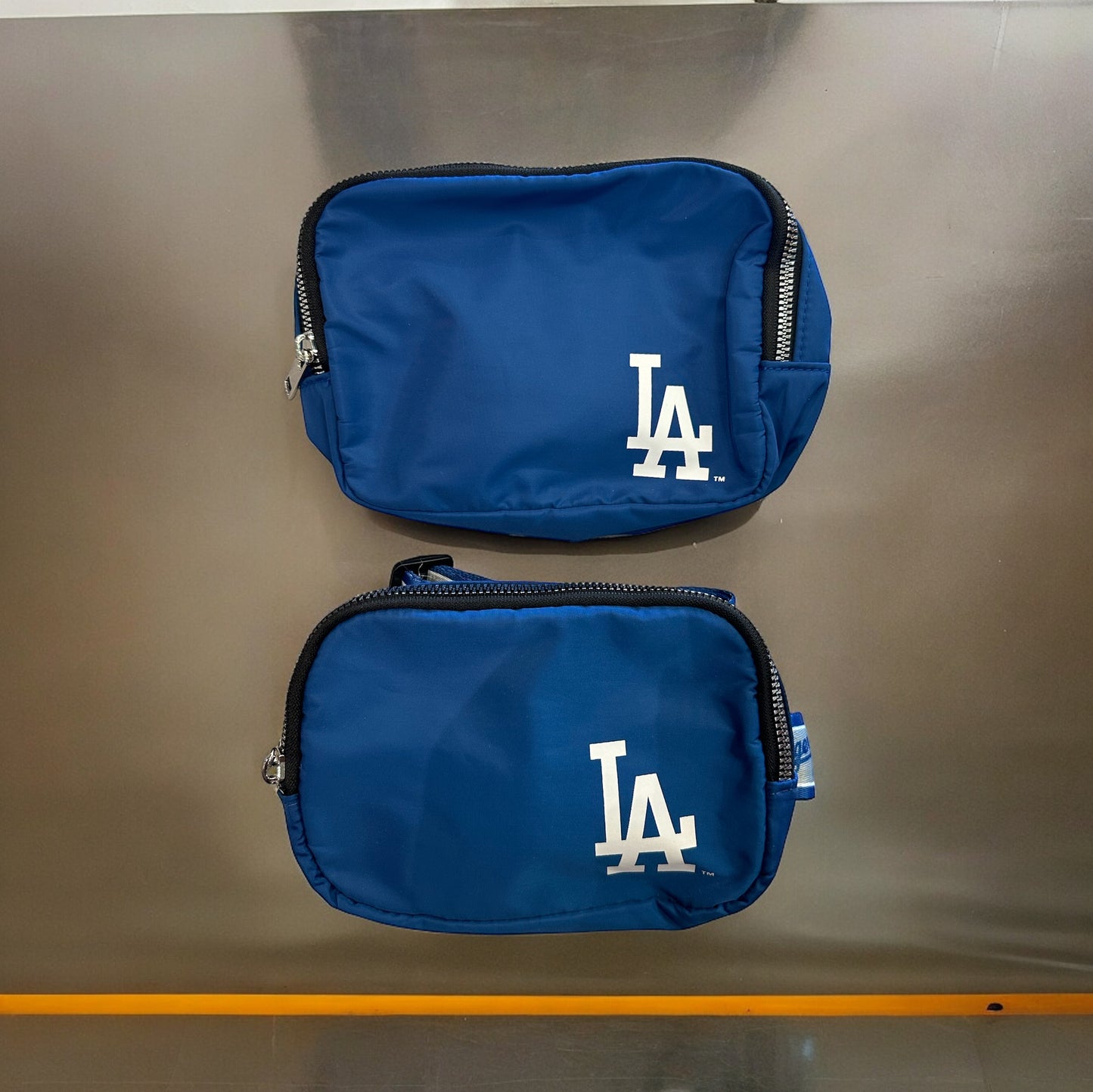 Dodgers NFL Unisex-Adult NFL Team Color Crossbody Belt Bag