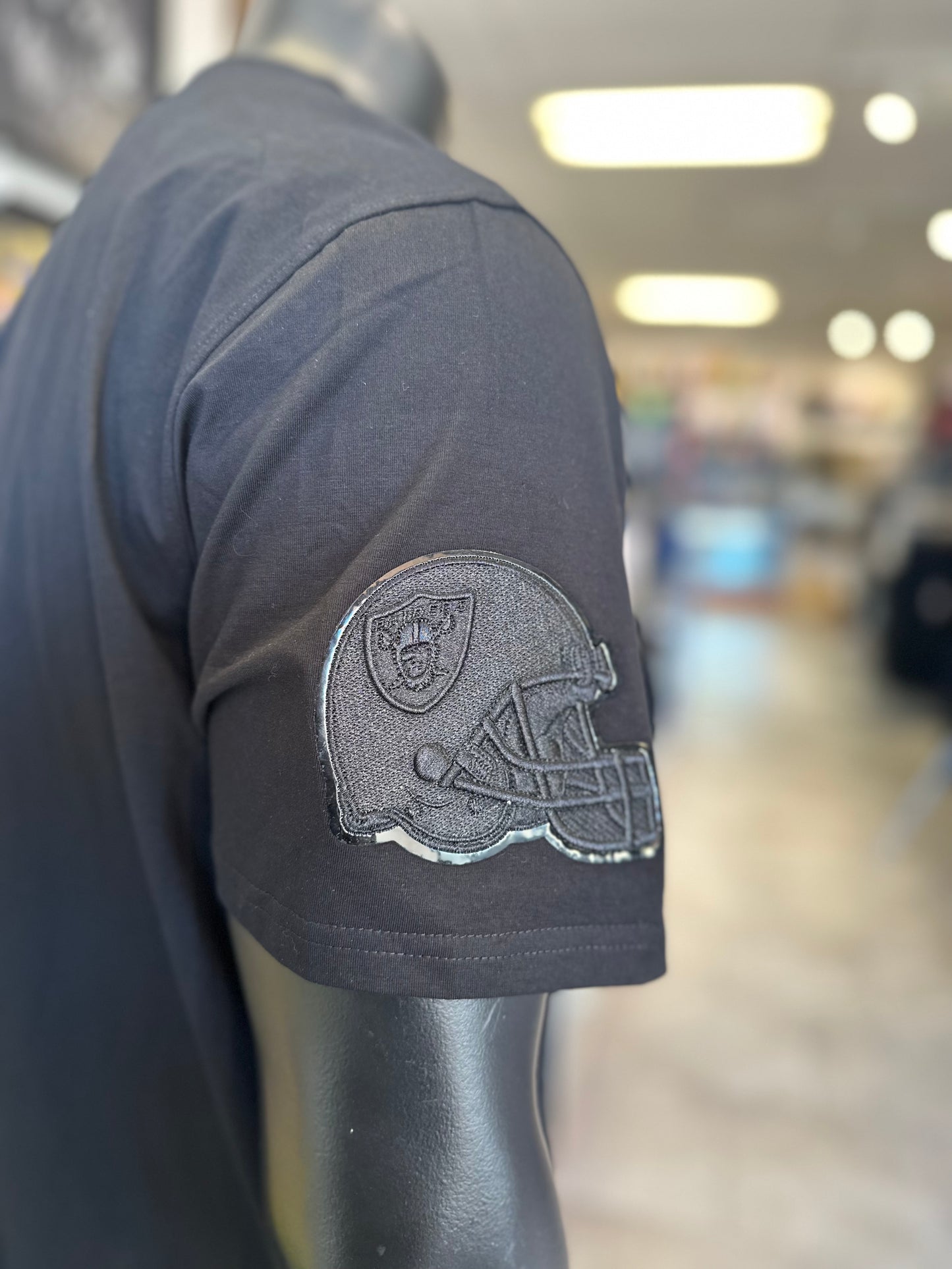 RAIDERS TRIPLE BLACK LOGO SHIRT